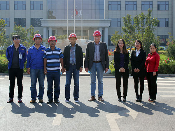 clients from Bengal visit the factory of AGICO