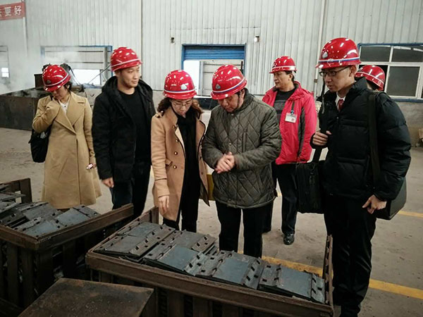 Indonesian clients visit the factory of AGICO